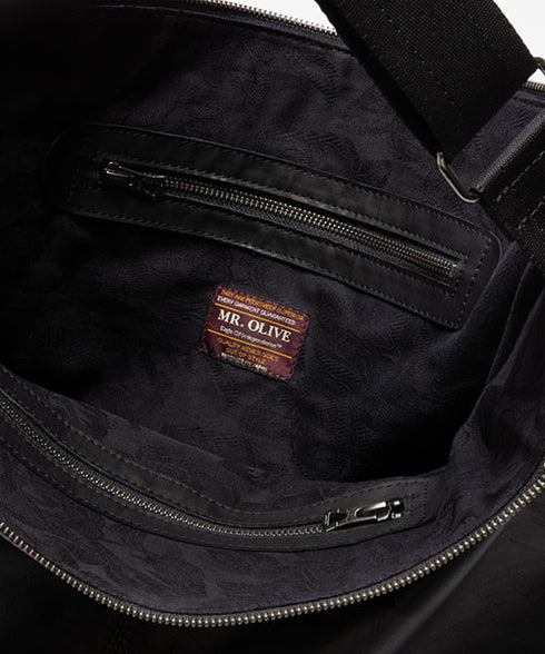 MR.OLIVE E.O.I /MR.OLIVE E.O.I / WATER PROOF LIGHT LEATHER / MESSENGER BAG ミスターオリーブ ウォータープルーフレザー メッセンジャーバッグ